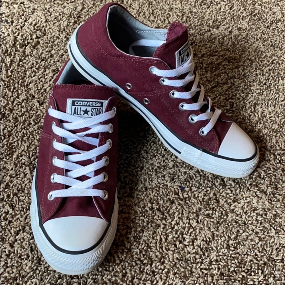 Converse Chuck Taylor All Star (Maroon Size 9) Low